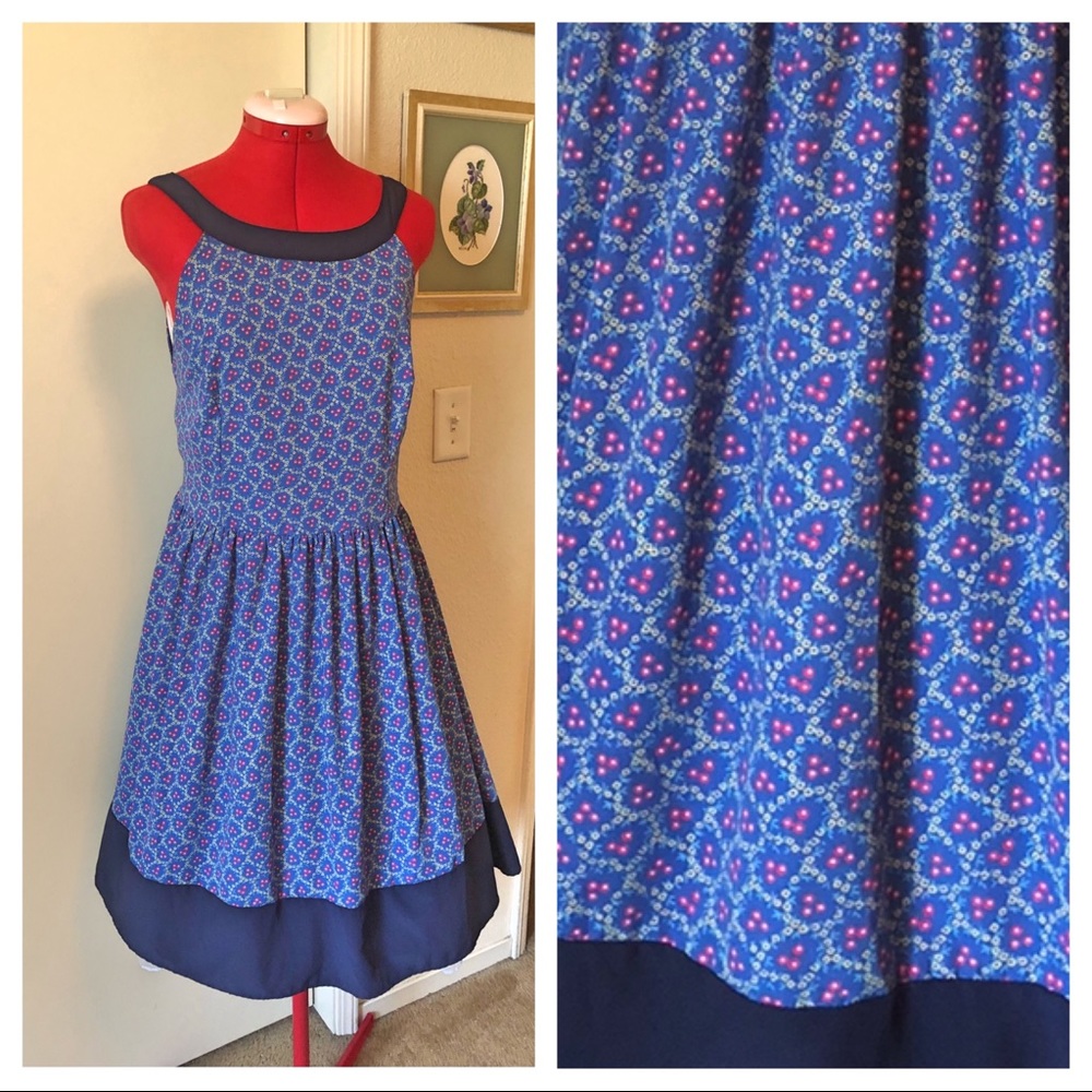 Yellow Star Blue Floral Keyhole Dress